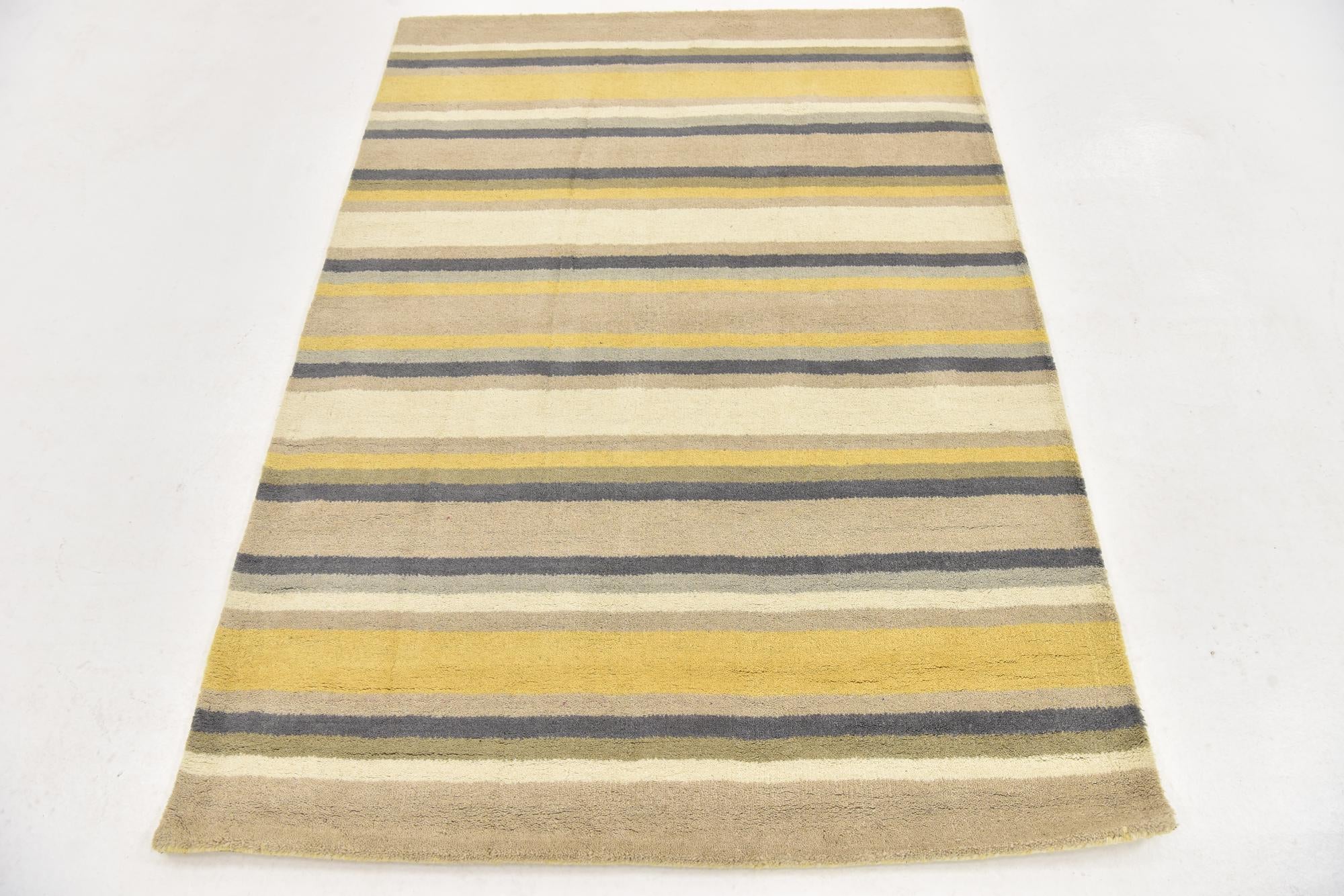 4' x 5' 8 Luna Wool Rug