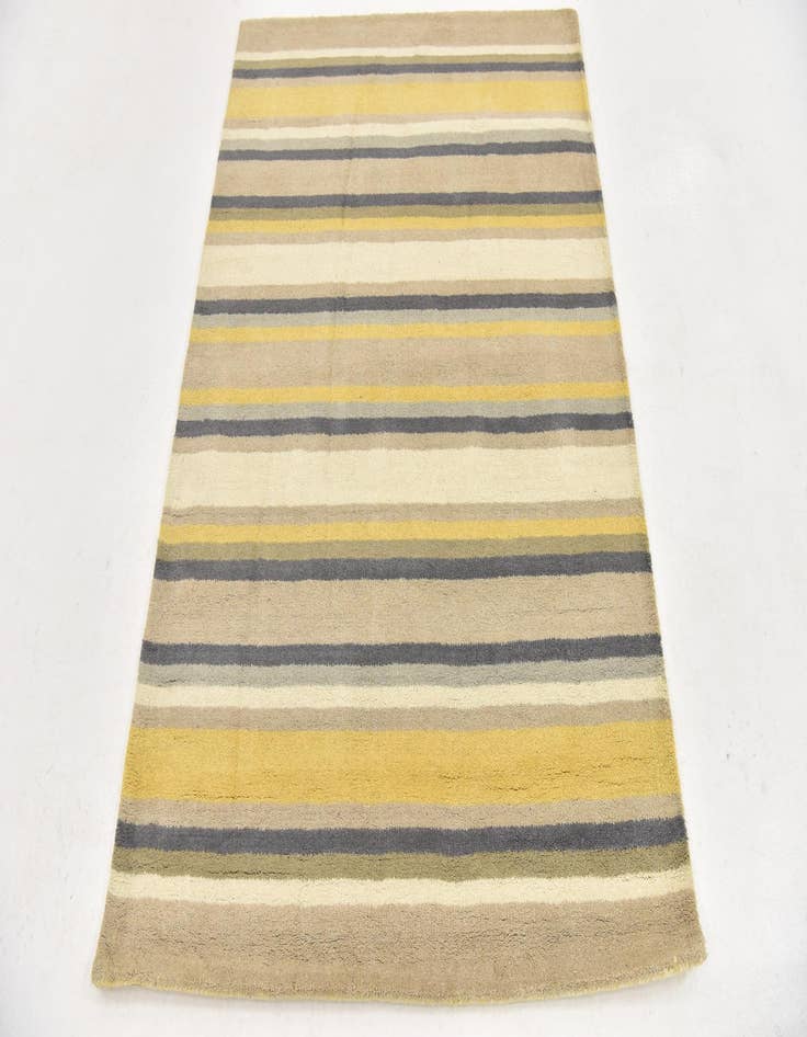 Detail image of 4' x 5' 8 Luna Wool Rug