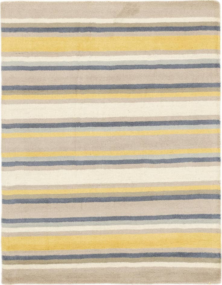 Detail image of 4' x 5' 8 Luna Wool Rug