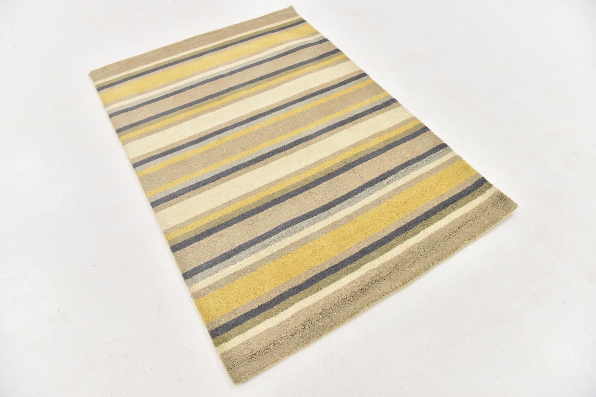 4' x 5' 7 Luna Wool Rug