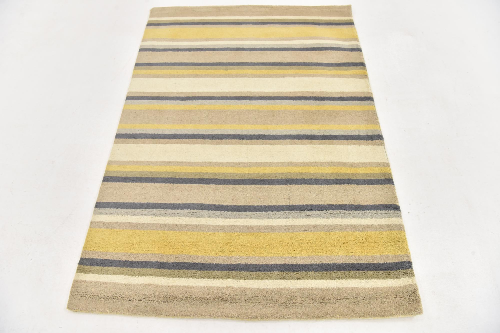 4' x 5' 7 Luna Wool Rug