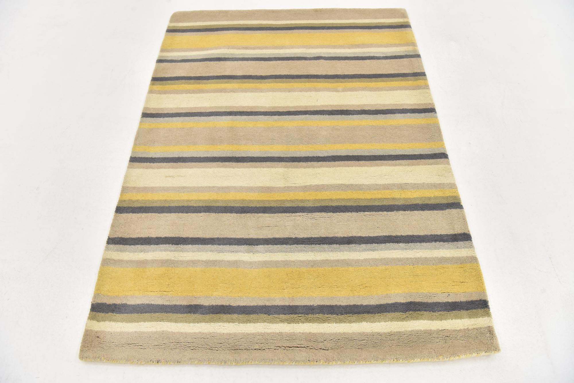 4' x 5' 6 Luna Wool Rug