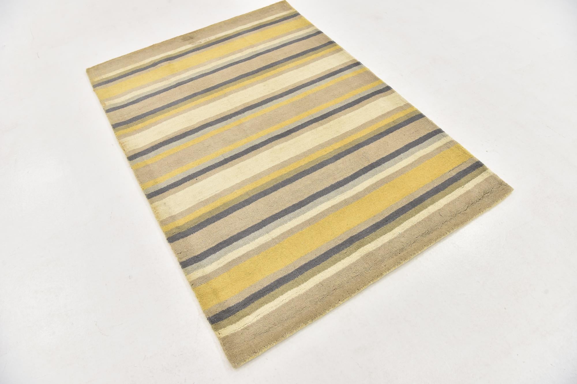 4' x 5' 8 Luna Wool Rug