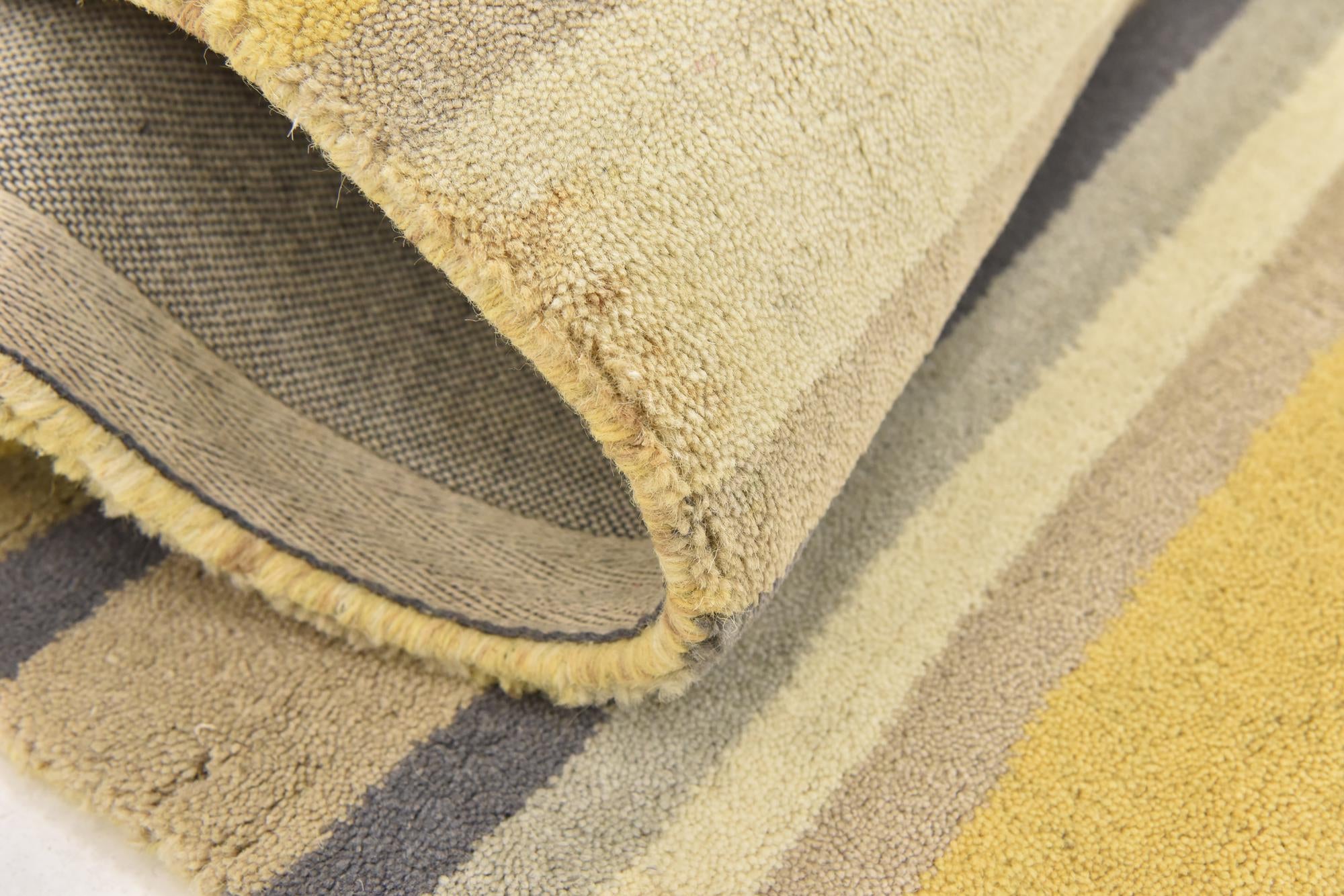4' x 5' 8 Luna Wool Rug
