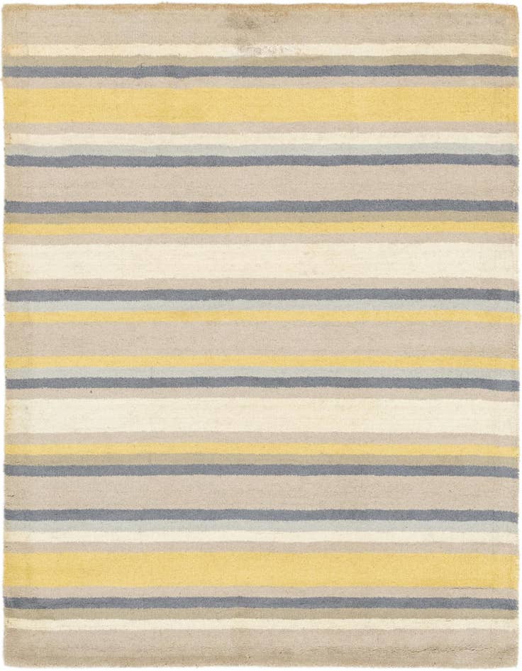 Detail image of 4' x 5' 8 Luna Wool Rug