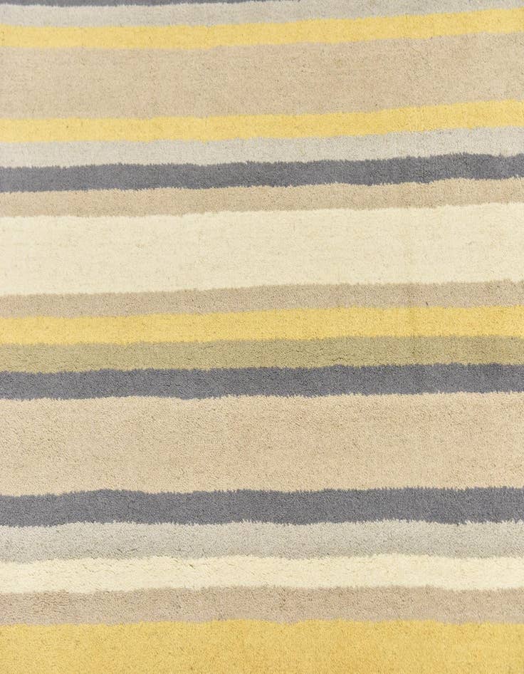 Detail image of 4' x 5' 6 Luna Wool Rug