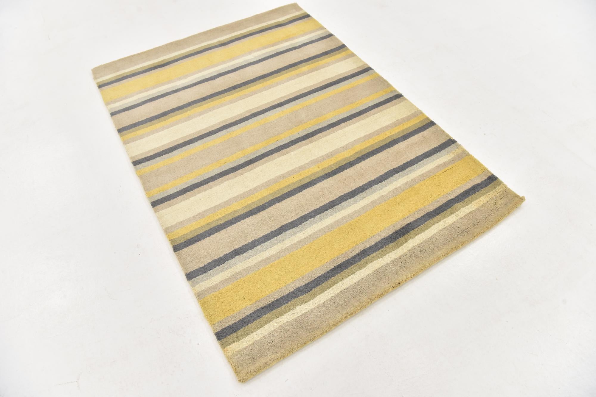 4' x 5' 7 Luna Wool Rug