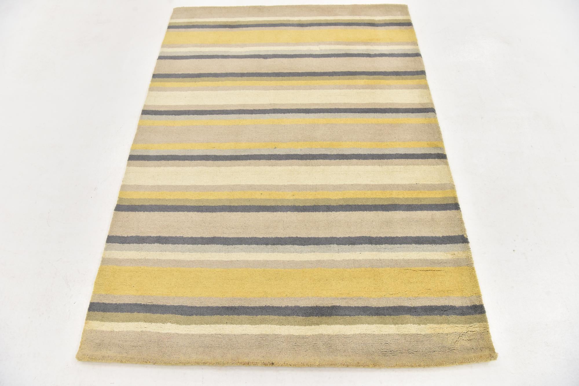 4' x 5' 7 Luna Wool Rug