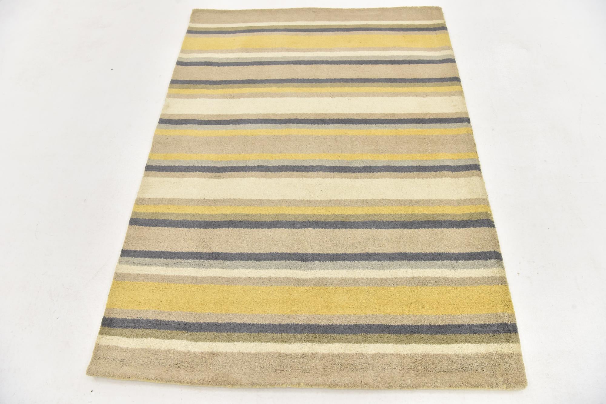 4' x 5' 7 Luna Wool Rug