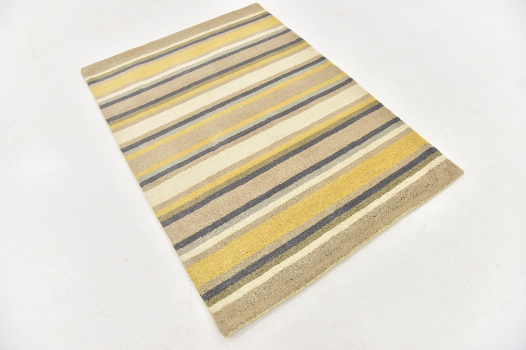 4' x 5' 6 Luna Wool Rug