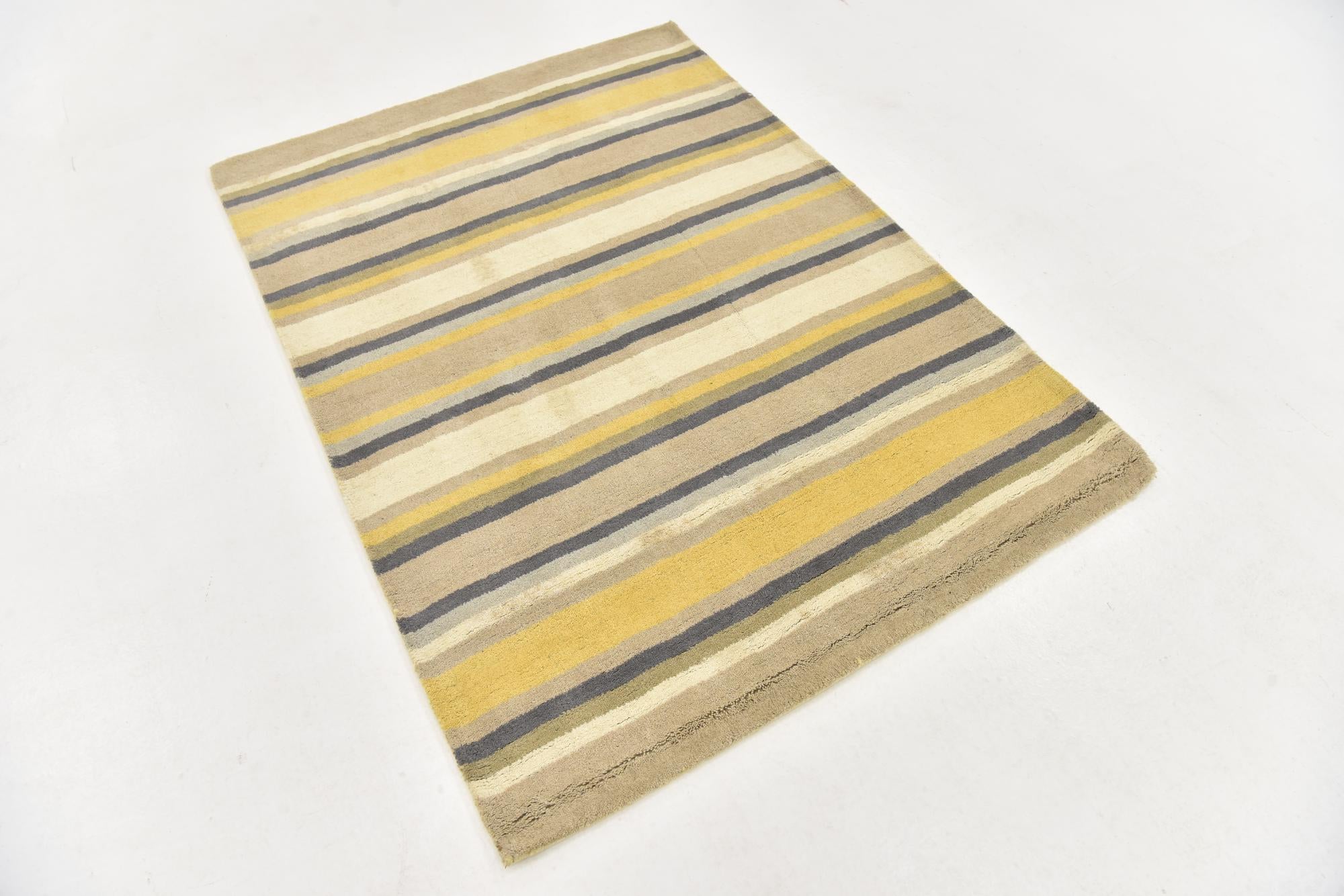 4' x 5' 6 Luna Wool Rug