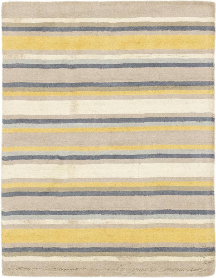 Detail image of 4' x 5' 6 Luna Wool Rug
