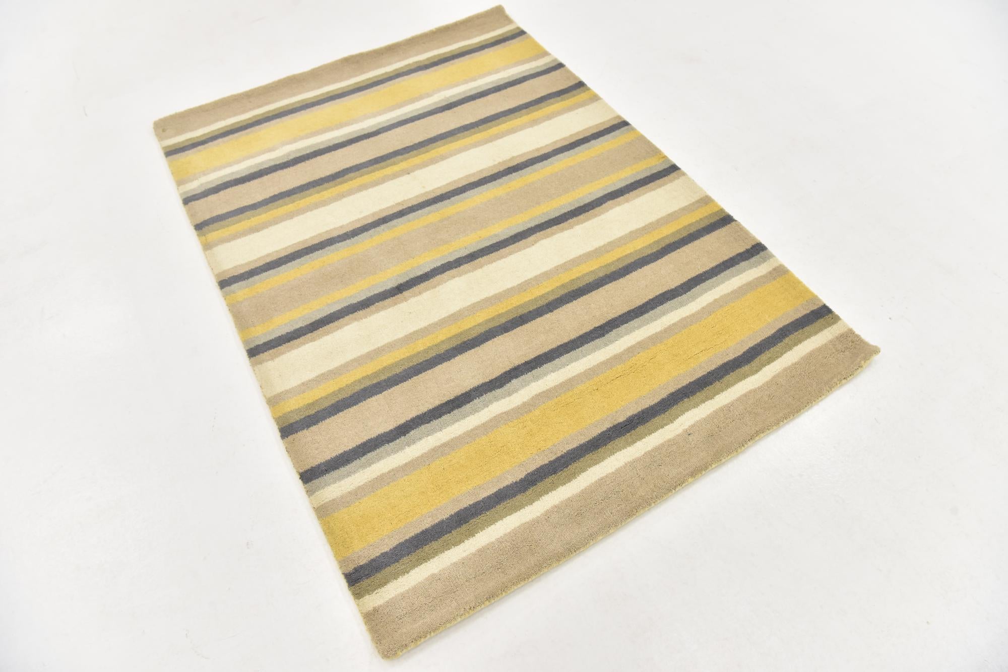 4' x 5' 6 Luna Wool Rug