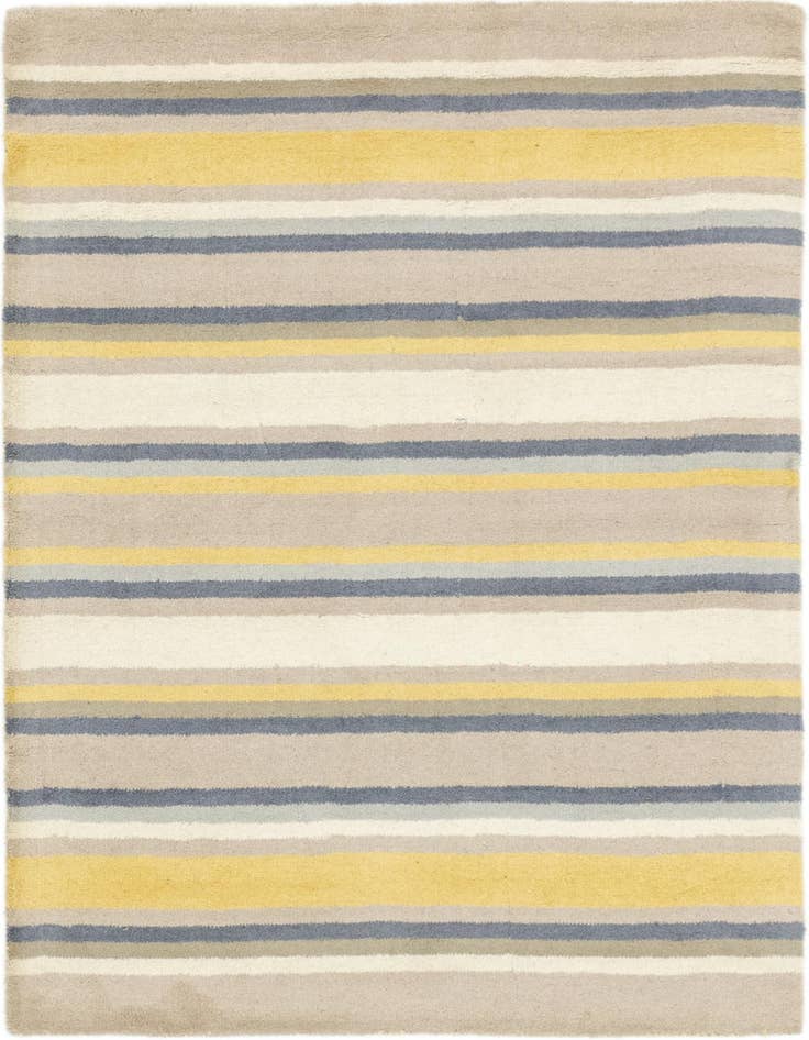 Detail image of 4' x 5' 7 Luna Wool Rug
