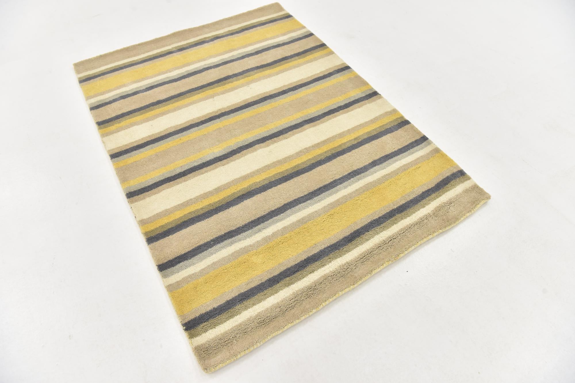 4' x 5' 6 Luna Wool Rug