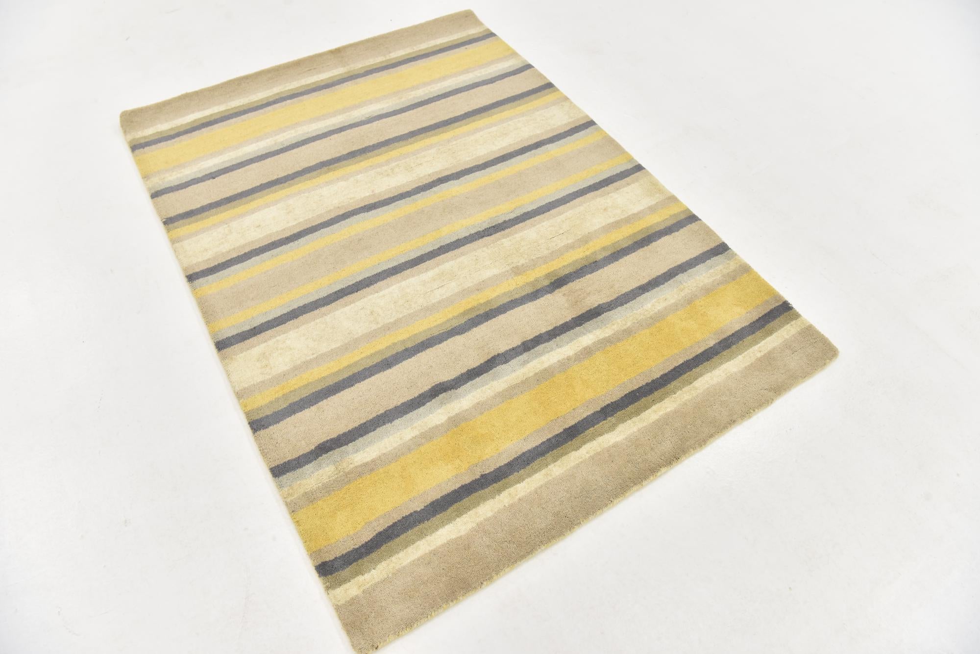 4' x 5' 6 Luna Wool Rug