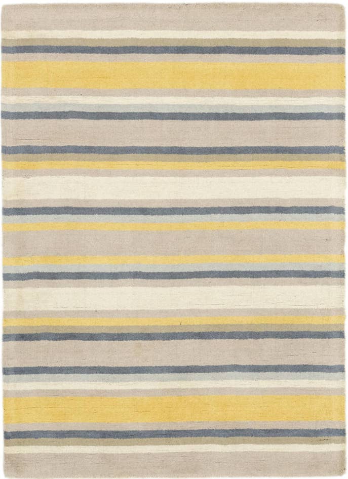 Detail image of 4' x 5' 6 Luna Wool Rug