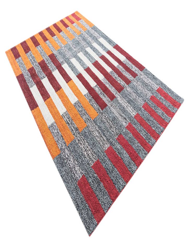 Detail image of 5' 1 x 8' Luna Rug