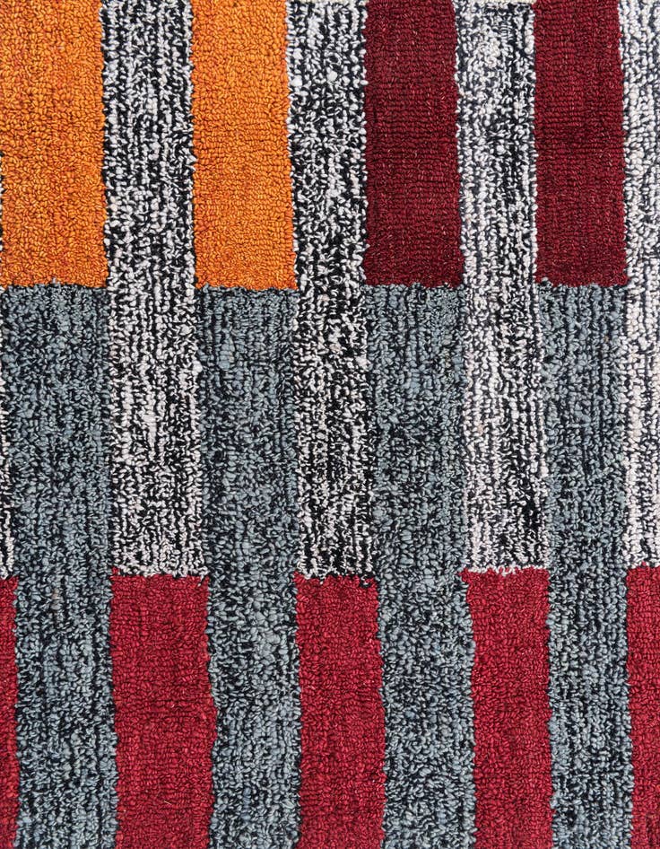 Detail image of 5' 1 x 8' Luna Rug