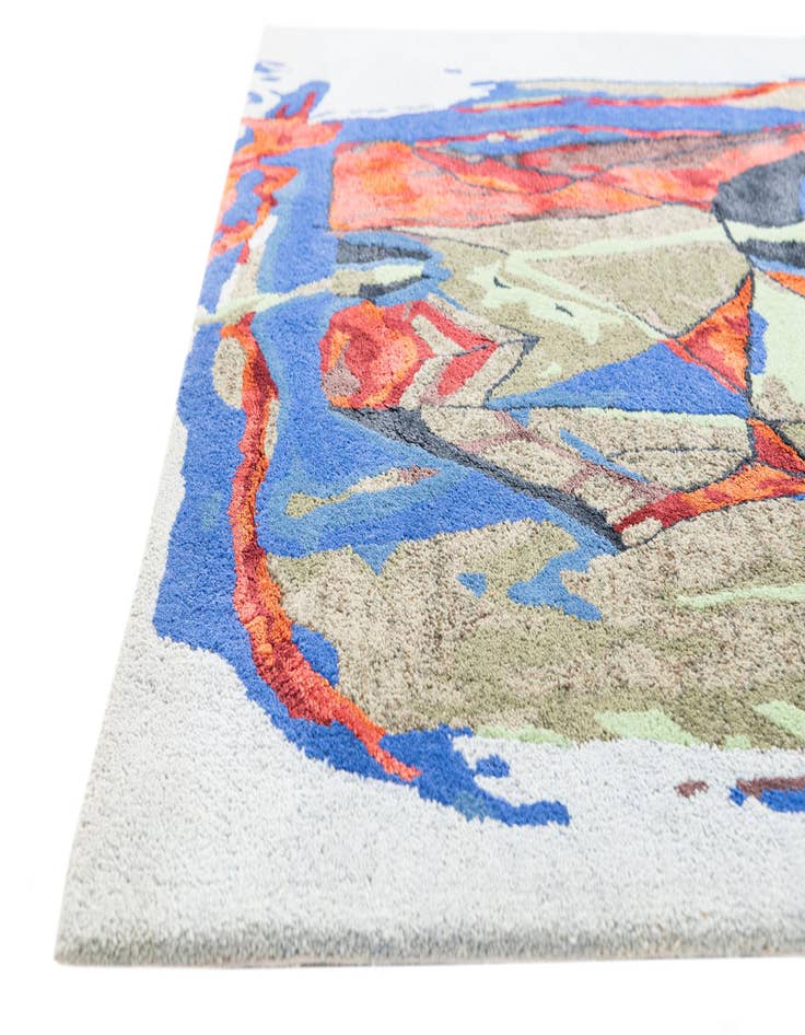 Detail image of 5' x 8' Luna Rug