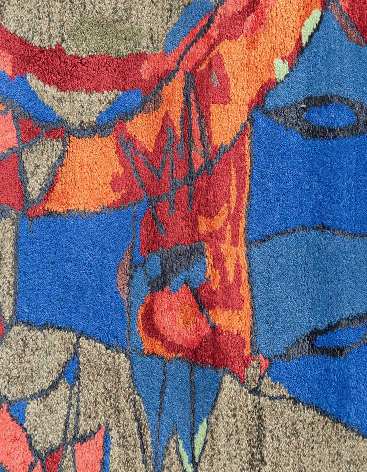 Detail image of 5' x 8' Luna Rug