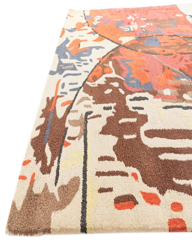 Detail image of 5' 4 x 7' 6 Luna Rug