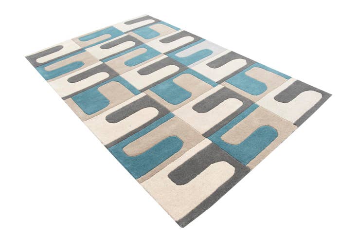 Detail image of 5' 1 x 8' Luna Rug