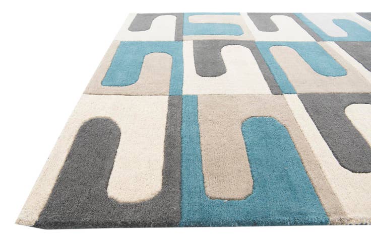 Detail image of 5' 1 x 8' Luna Rug