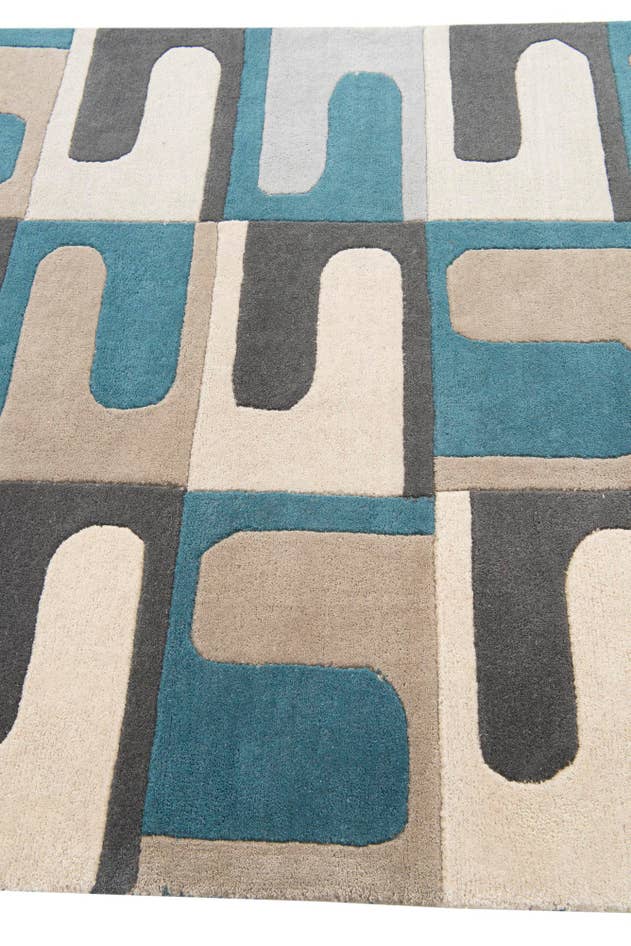 Detail image of 5' 1 x 8' Luna Rug