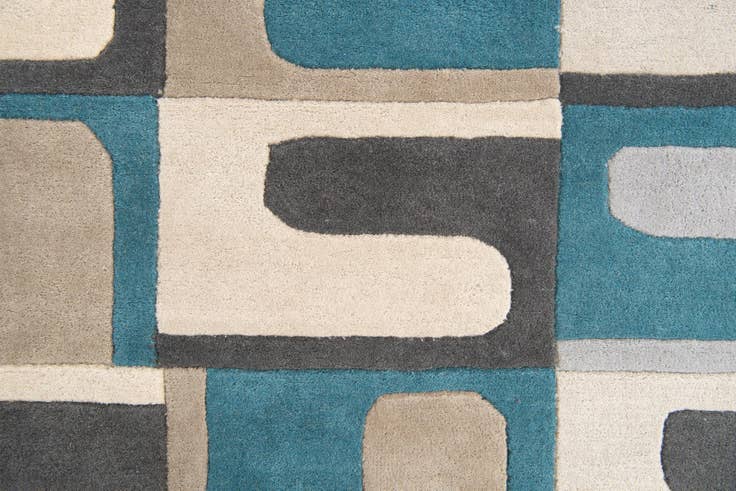 Detail image of 5' 1 x 8' Luna Rug