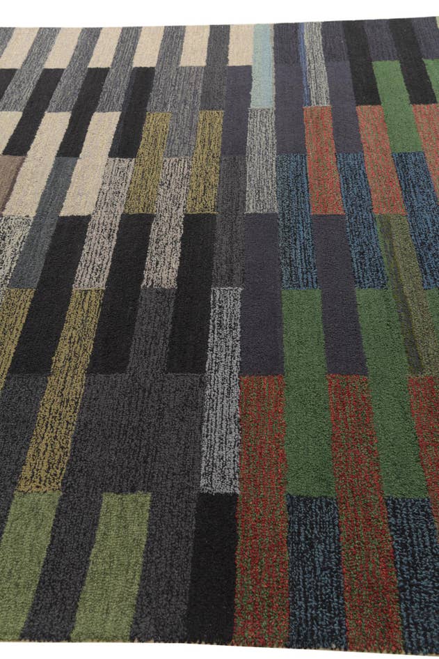 Detail image of 8' 1 x 10' 1 Luna Rug