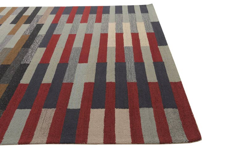 Detail image of 8' 1 x 10' 1 Luna Rug