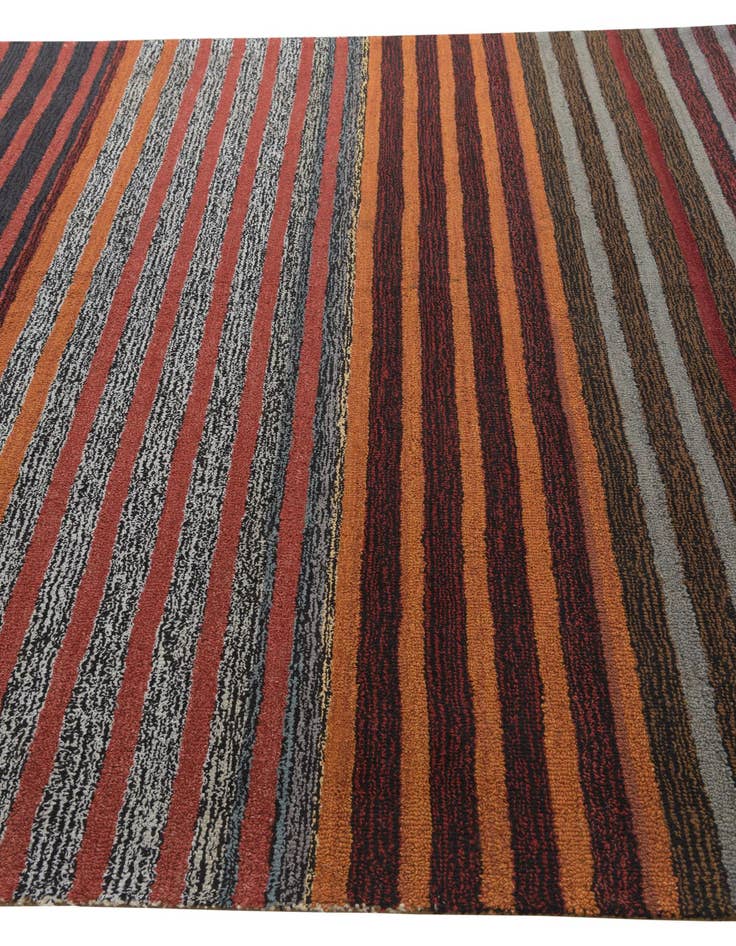 Detail image of 8' 1 x 10' 2 Luna Rug