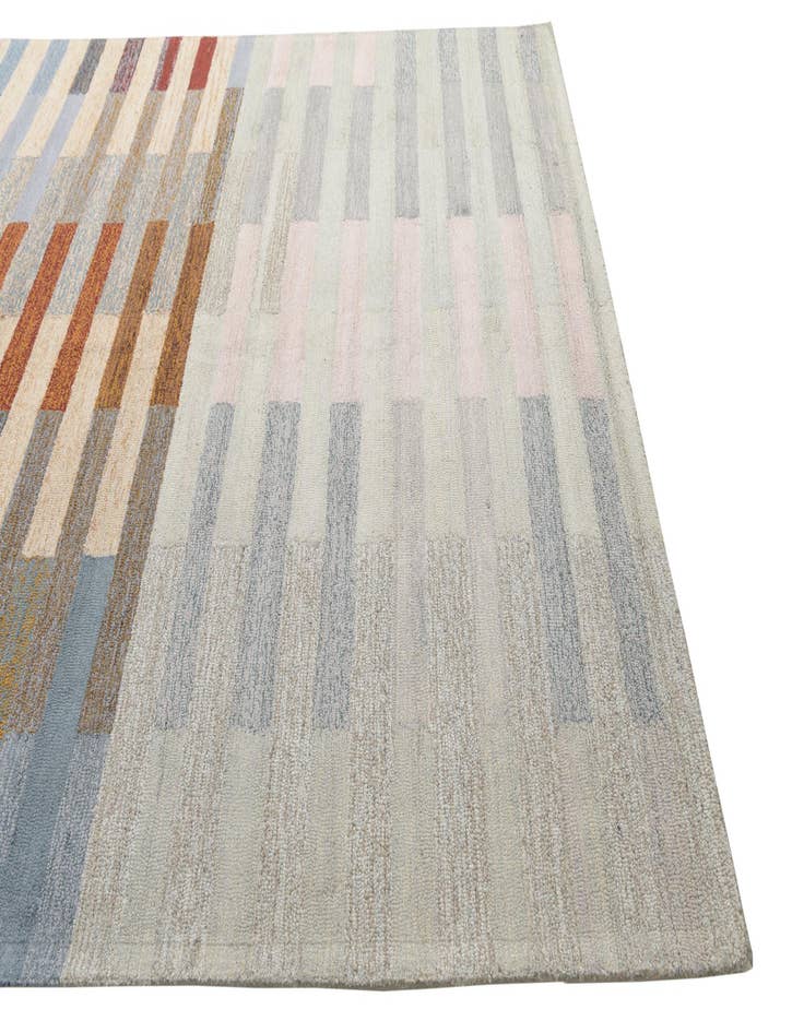 Detail image of 8' 1 x 10' 2 Luna Rug