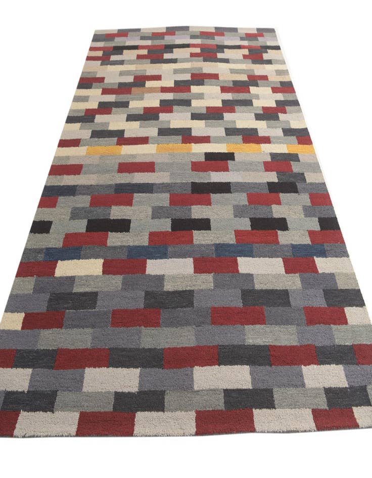 Detail image of 8' 1 x 10' 1 Luna Rug