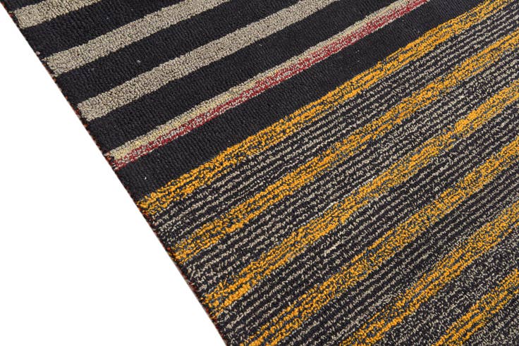 Detail image of 8' x 10' 1 Luna Rug