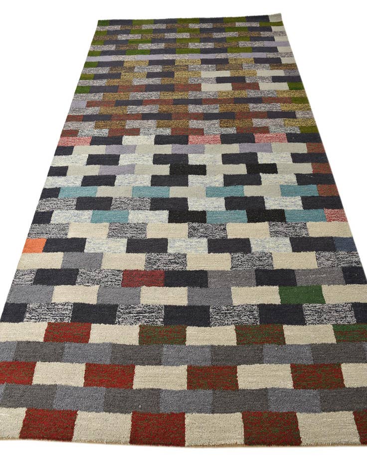 Detail image of 8' 1 x 10' 3 Luna Rug