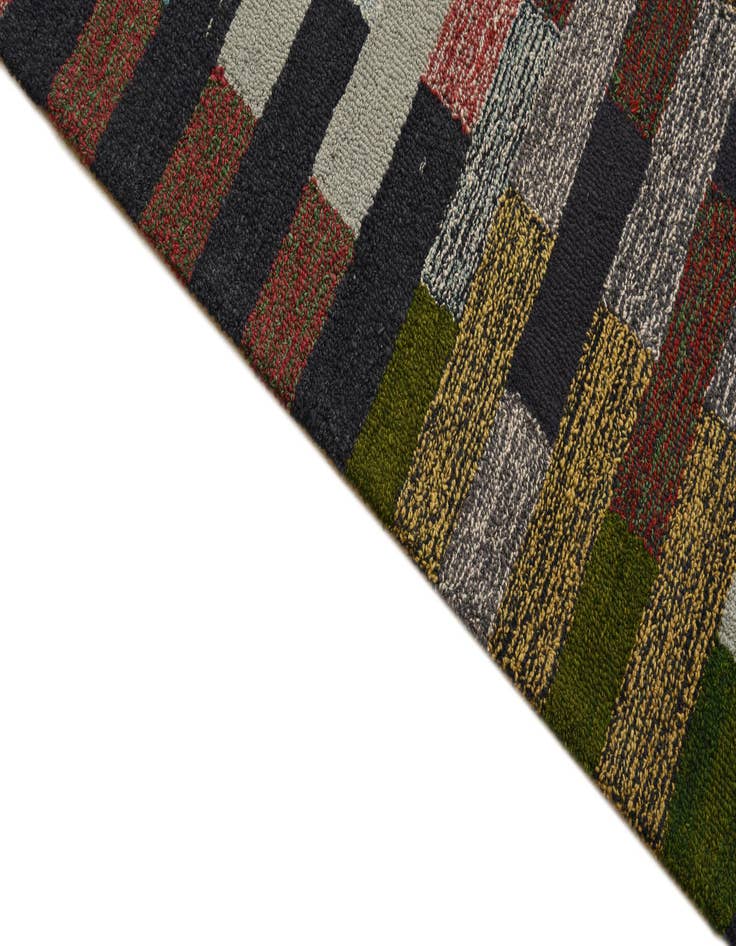 Detail image of 8' 1 x 10' 3 Luna Rug