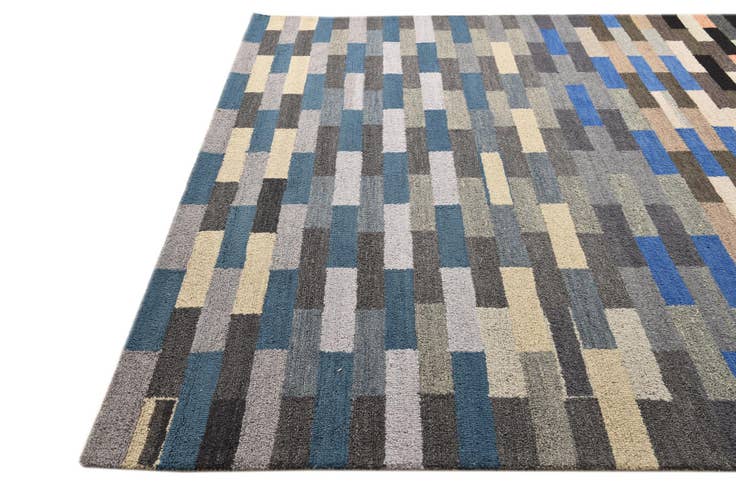 Detail image of 8' 1 x 10' 2 Luna Rug