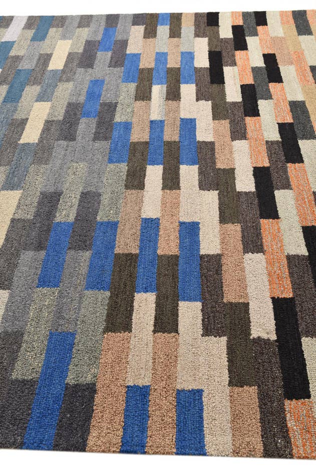 Detail image of 8' 1 x 10' 2 Luna Rug