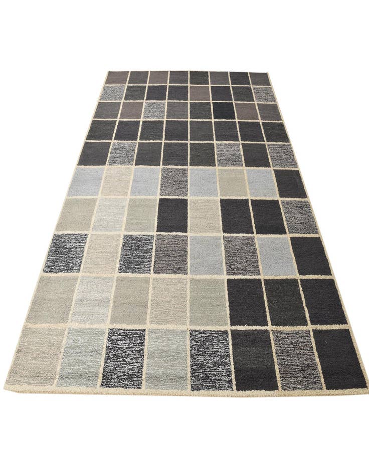 Detail image of 8' 2 x 10' 2 Luna Rug