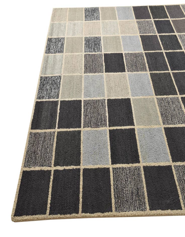 Detail image of 8' 2 x 10' 2 Luna Rug