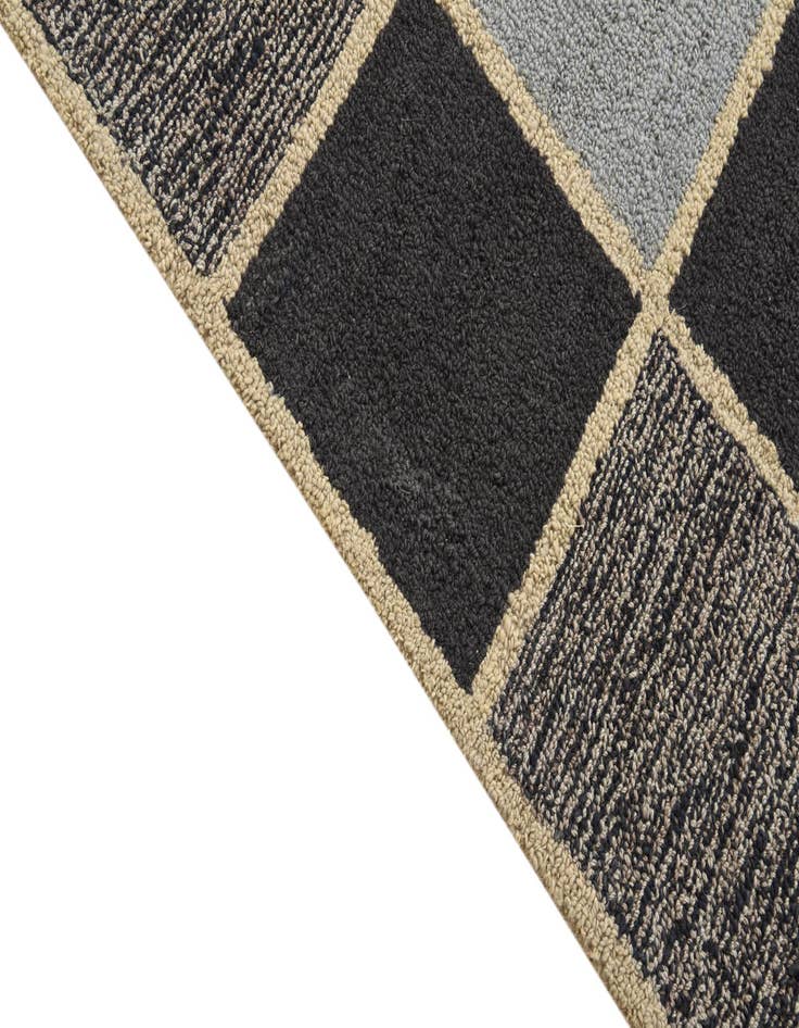 Detail image of 8' 2 x 10' 2 Luna Rug