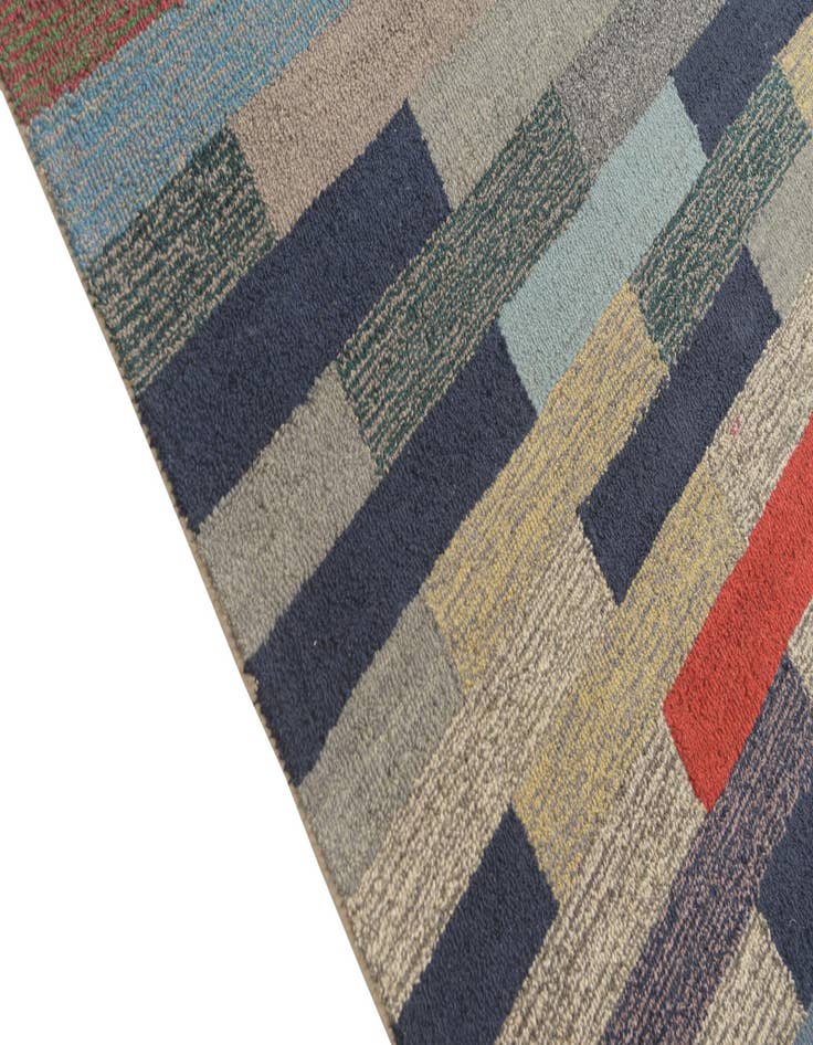 Detail image of 8' 1 x 10' 3 Luna Rug