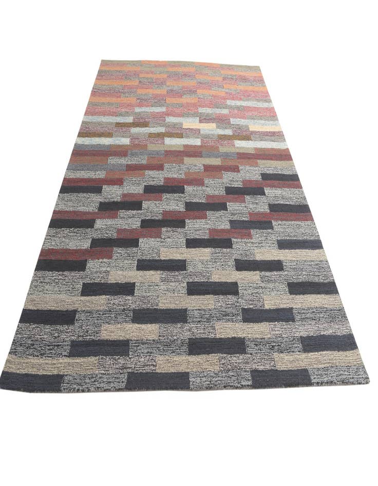 Detail image of 8' x 10' 3 Luna Rug