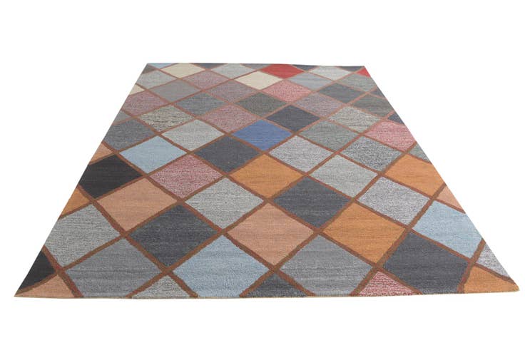 Detail image of 8' 1 x 10' 1 Luna Rug