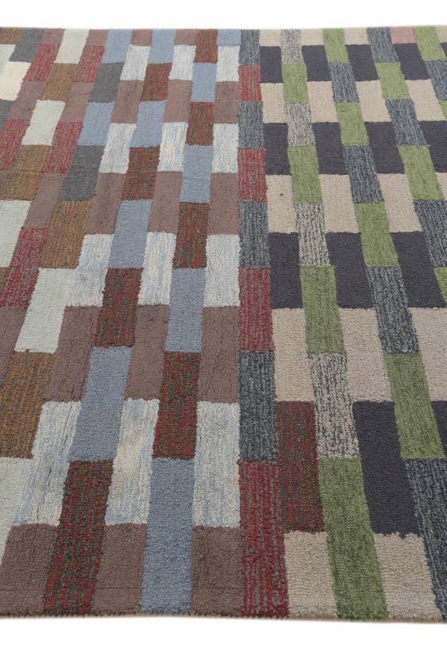 Detail image of 8' 1 x 10' 1 Luna Rug