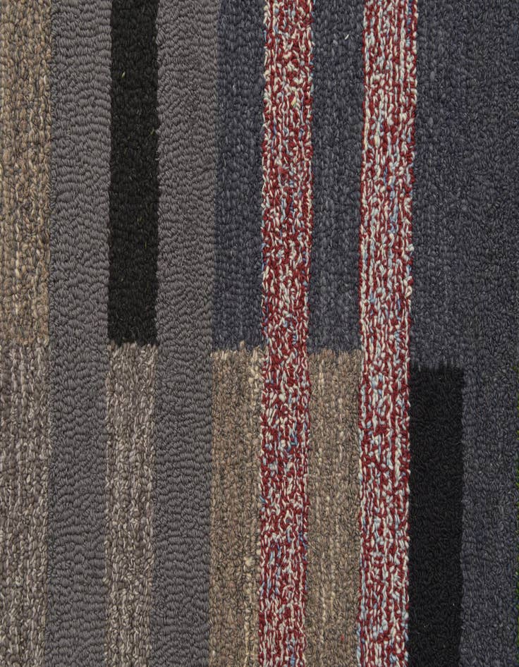 Detail image of 8' 2 x 10' 2 Luna Rug