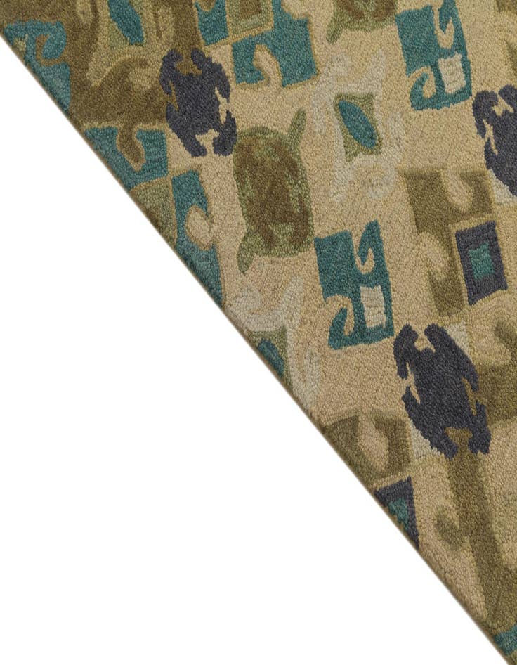 Detail image of 8' 1 x 10' Luna Rug