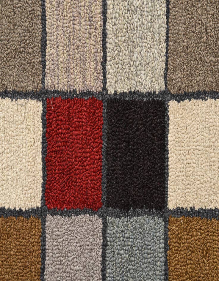 Detail image of 5' x 7' 11 Luna Rug